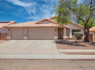 8145 E Smooth Sumac Ln, Tucson, AZ 85710
