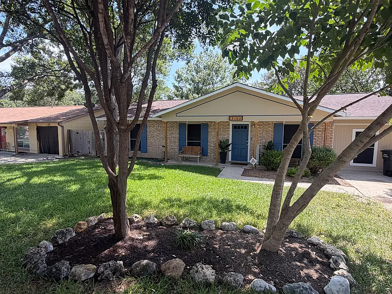 3166 Whitewing Ln — Photo 1