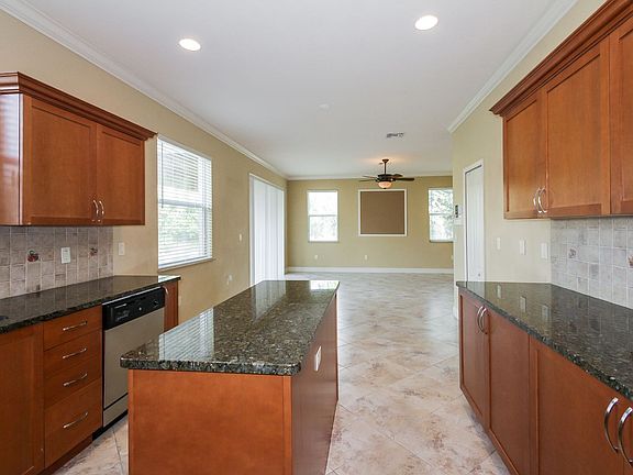 5th image of 7594 Veterans Blvd