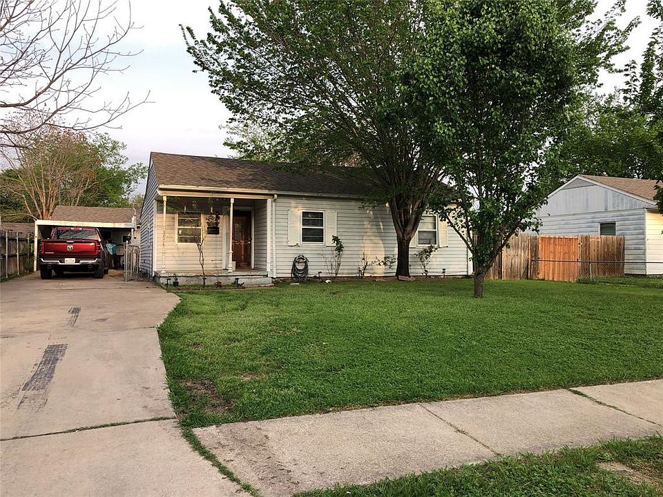 1st image of 310 Charles Dr