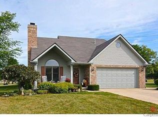 9270 Briar Dr, Lapel, IN 46051