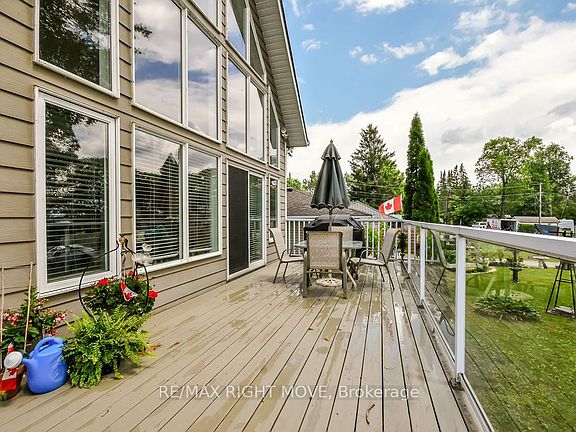 5th image of 2956 Lakeside Dr
