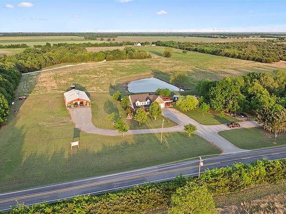 2nd image of 7987 S State Highway 78