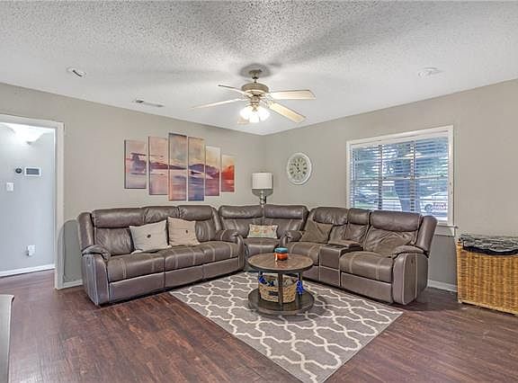 2nd image of 2954 Fir Park Dr