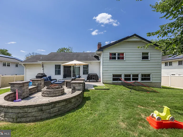 1022 Haral Pl — Photo 30