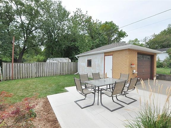 3rd image of 59 Jameston Ave