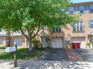 2531 Chestnut Ln, Easton, PA 18040