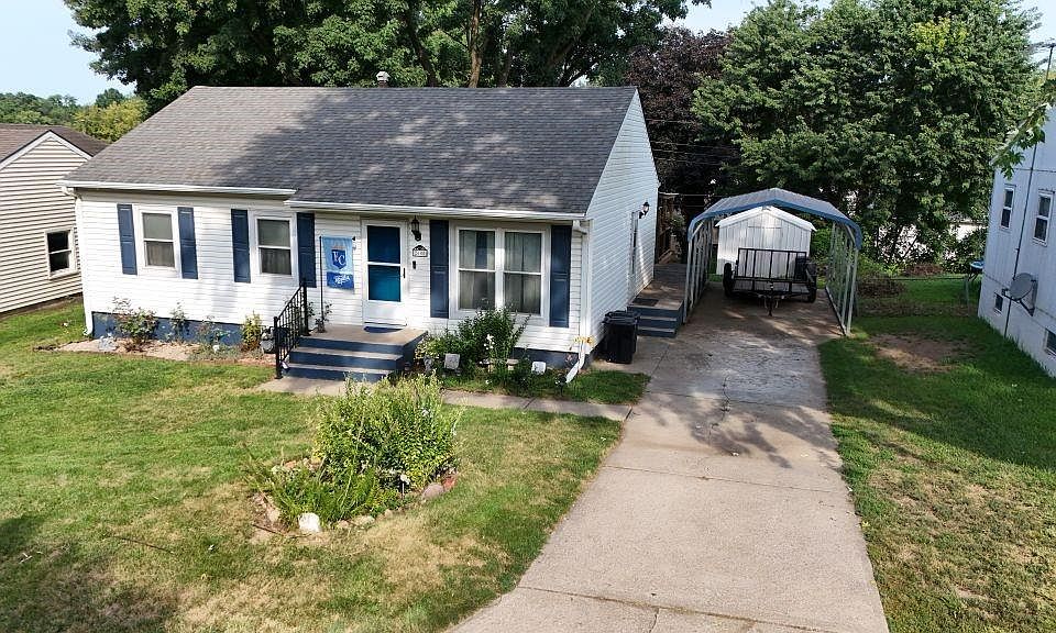 1st image of 2600 Cardinal Ln