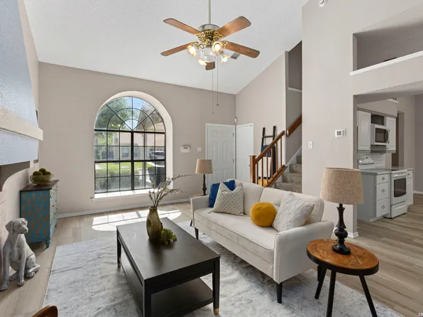 6146 VALLEY CLF, San Antonio, TX 78250