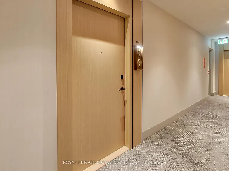 25 Cordova Ave #Penthouse 04 — Photo 4