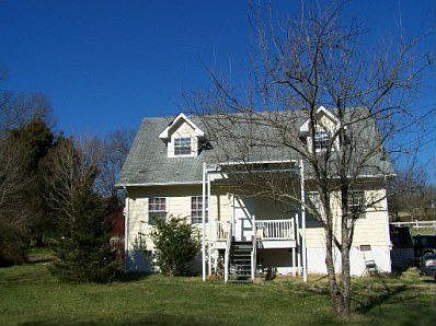 3rd image of 4609 Island Home Pike