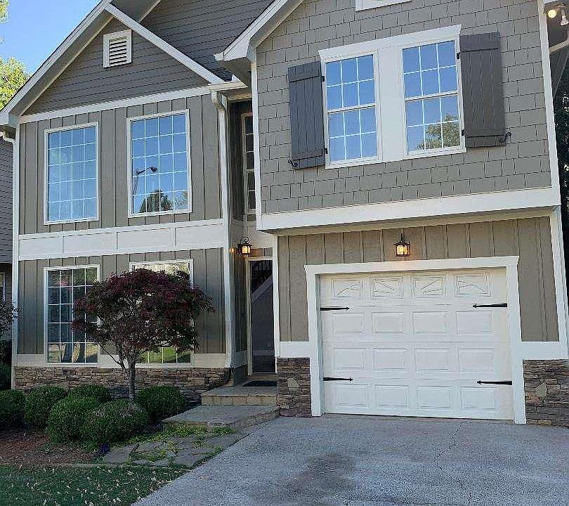 1st image of 2693 Piedmont Oak Dr #33