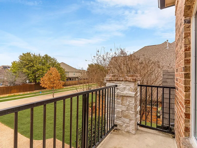 2417 Brenham Dr — Photo 33