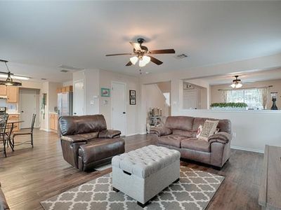 2206 Canvas Back Dr, Taylor, TX, 76574