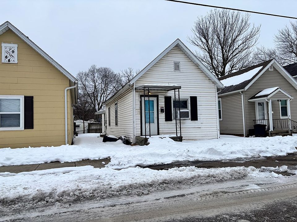 2nd image of 90 N Watt St