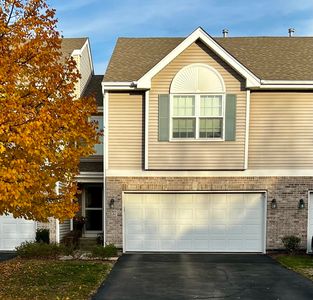 57 Colonial Ct, Streamwood, IL, 60107