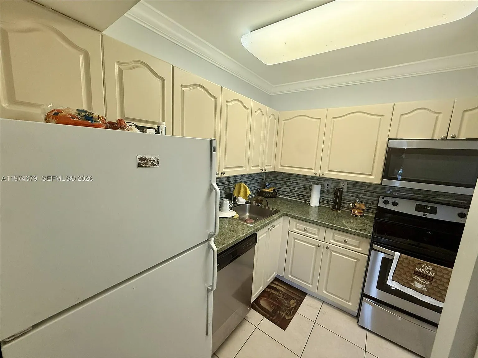 Nob Hill West Condo — Photo 4