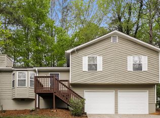 4120 Woodcrest Ln, Powder Springs, GA 30127