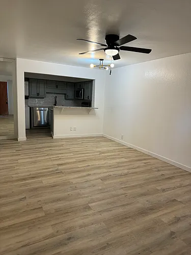 5212 Fleetwood Oaks Ave #102 Photo 1