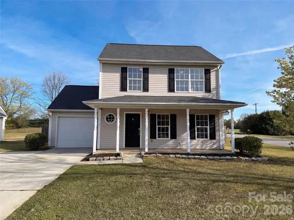 3461 E Fairmeadow Dr, Lancaster, SC 29720