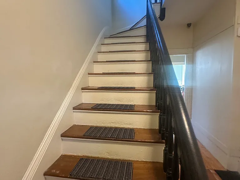 374 Highland Ave — Photo 12