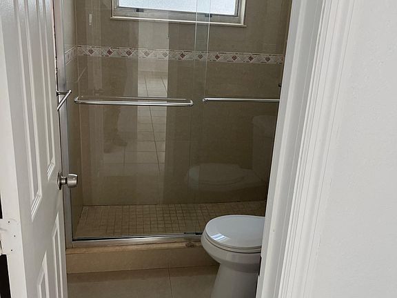 5th image of 1838 NW 22nd Ct APT 2