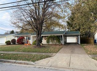 5196 Devon Dr, Vermilion, OH 44089