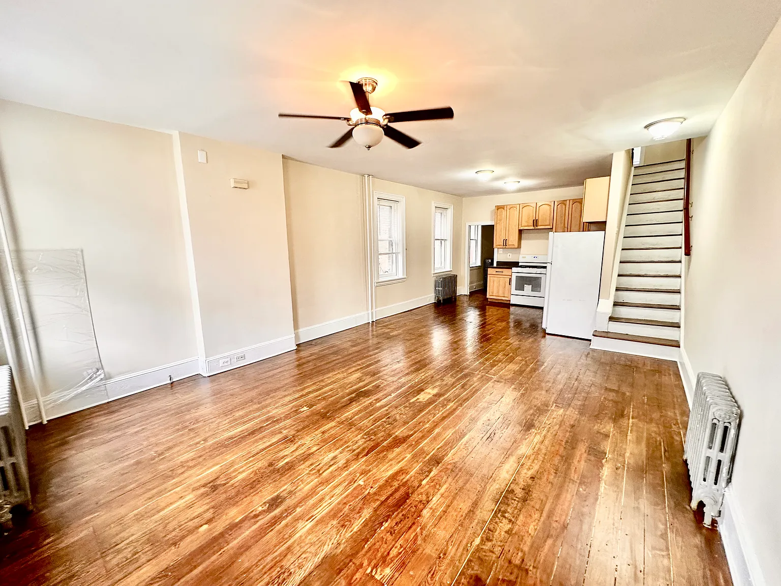 4 bed, 1590 sqft, $1,500 — Photo 2