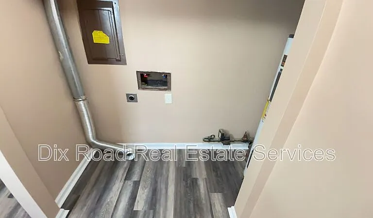 1107 Hunt Ave — Photo 10