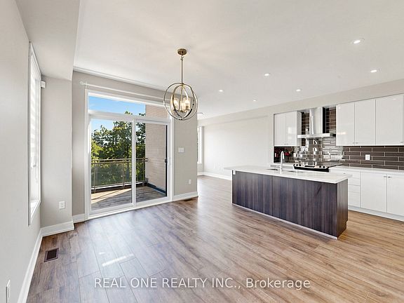 5th image of 3151 Mintwood Cir