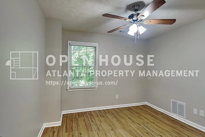 1302 Milstead Trce NE — Photo 16