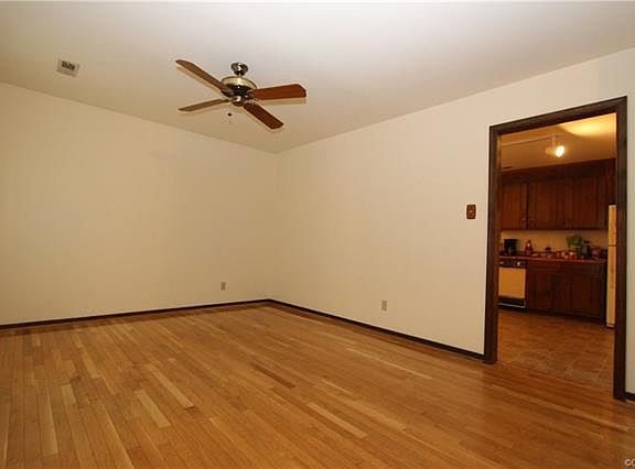 5th image of 2404 S Den Bark Ct