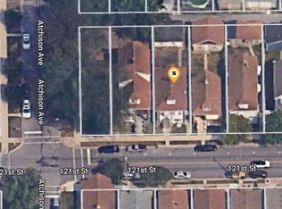 1207 121st St, Whiting, IN 46394