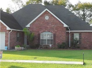 106 Playfair Dr, Lafayette, LA 70503