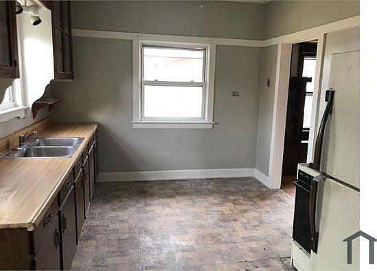 2nd image of 3364 W 100th St #1
