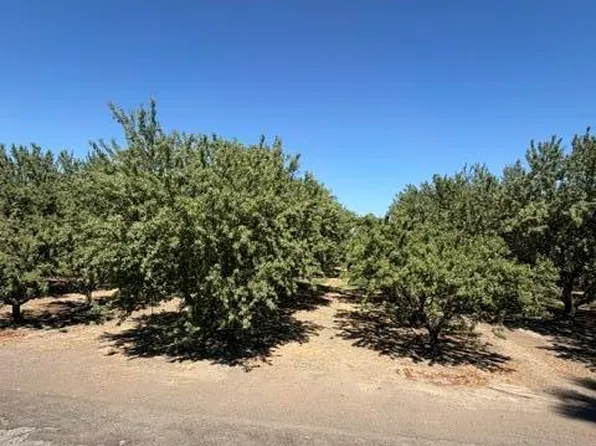 4032 W Inyo, Tulare, CA 93274