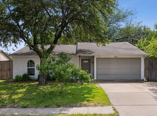 5620 Maple Ln, Rowlett, TX 75089