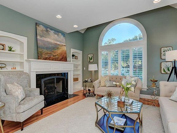 4th image of 18231 Bancroft Ave