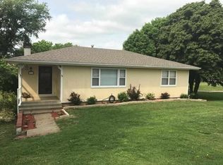 7653 Trail Rd, Meriden, KS 66512