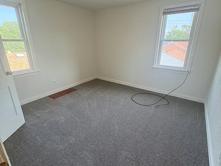 314 Tremont Ave #2 — Photo 16