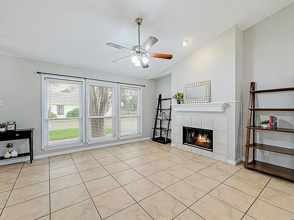 2nd image of 16757 Henderson
