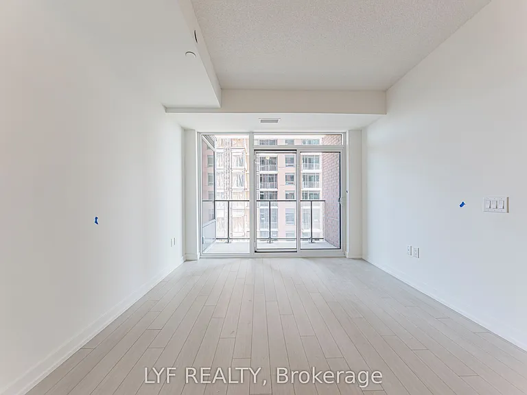 4010 Eglinton Ave W #922 — Photo 10