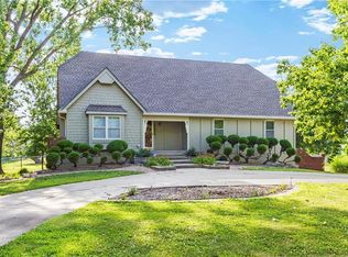 15900 Outlook Ave, Stilwell, KS 66085
