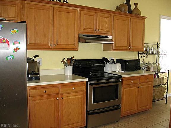 5th image of 6213 Burbage Acres Dr