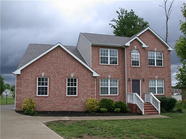 1st image of 553 Willowhill Cir