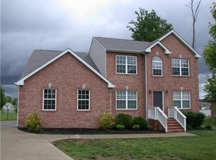 553 Willowhill Cir, Murfreesboro, TN 37127