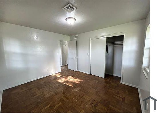 5th image of 4304 Woods Dr