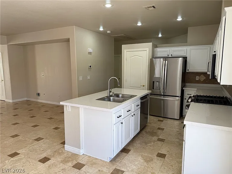 2994 Harbor Heights Dr — Photo 10