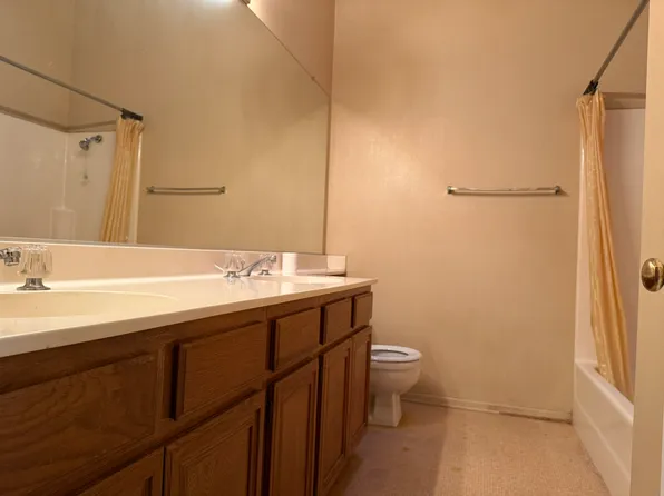 12025 Heritage Dr, Moreno Valley, CA 92557