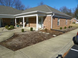 8535 Applegate Village Dr, Louisville, KY 40219